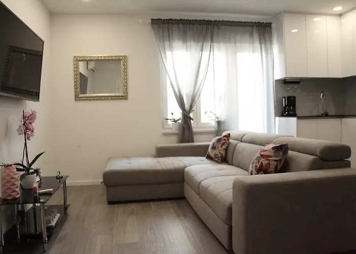 Apartments Holiday Baska Voda