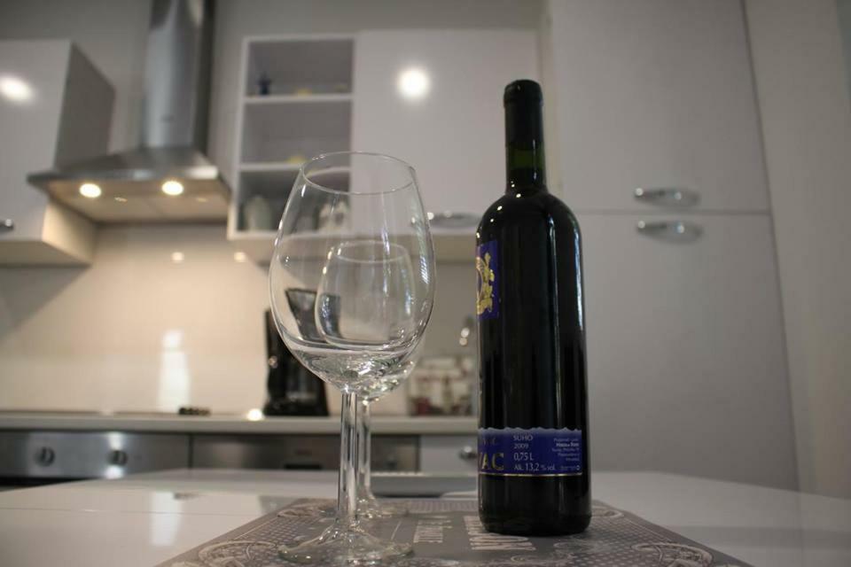 Apartments Holiday Baska Voda *
