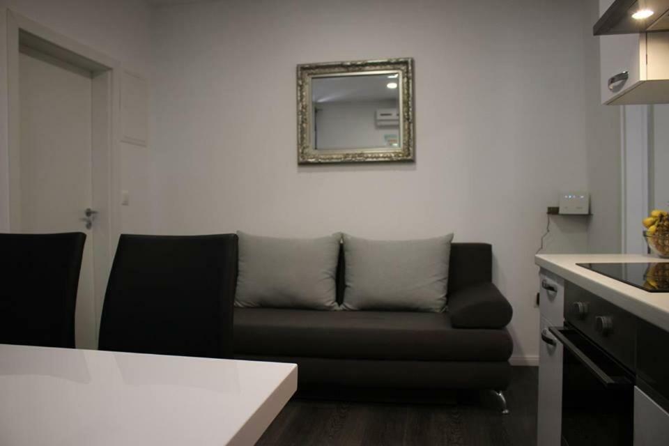 Apartments Holiday Baska Voda Baska Voda