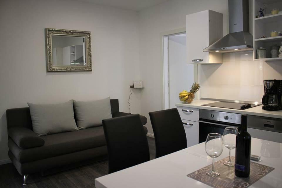 Apartments Holiday Baska Voda Apartment Baska Voda