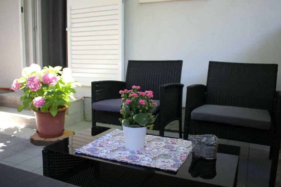 Apartment Apartments Holiday Baska Voda