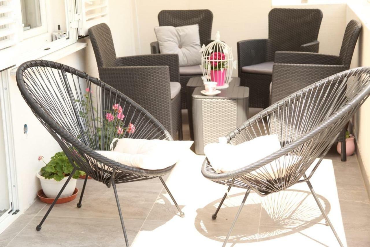 Apartment Apartments Holiday Baska Voda
