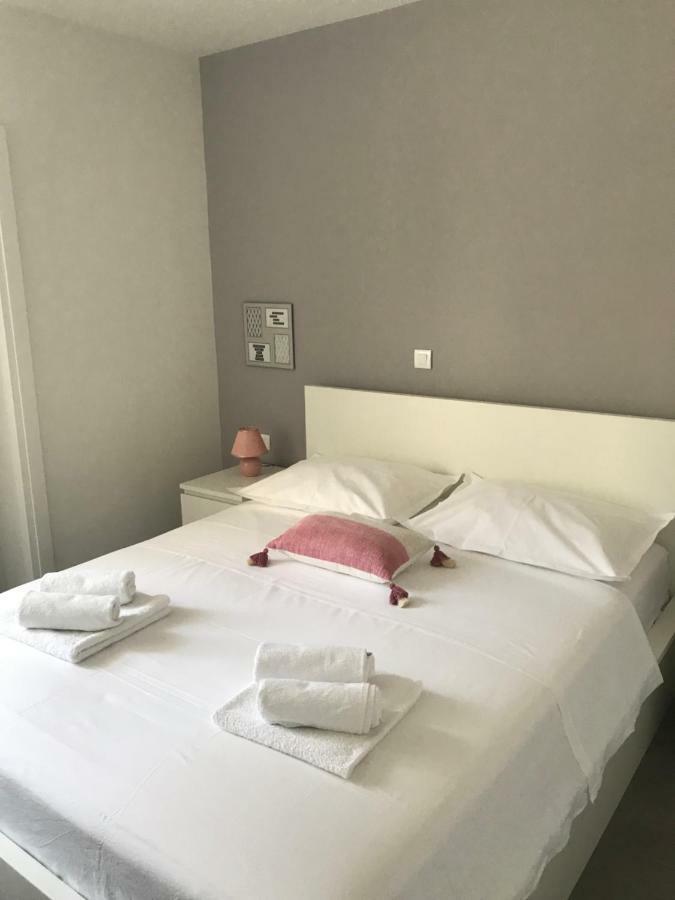 Apartments Holiday Baska Voda Baska Voda
